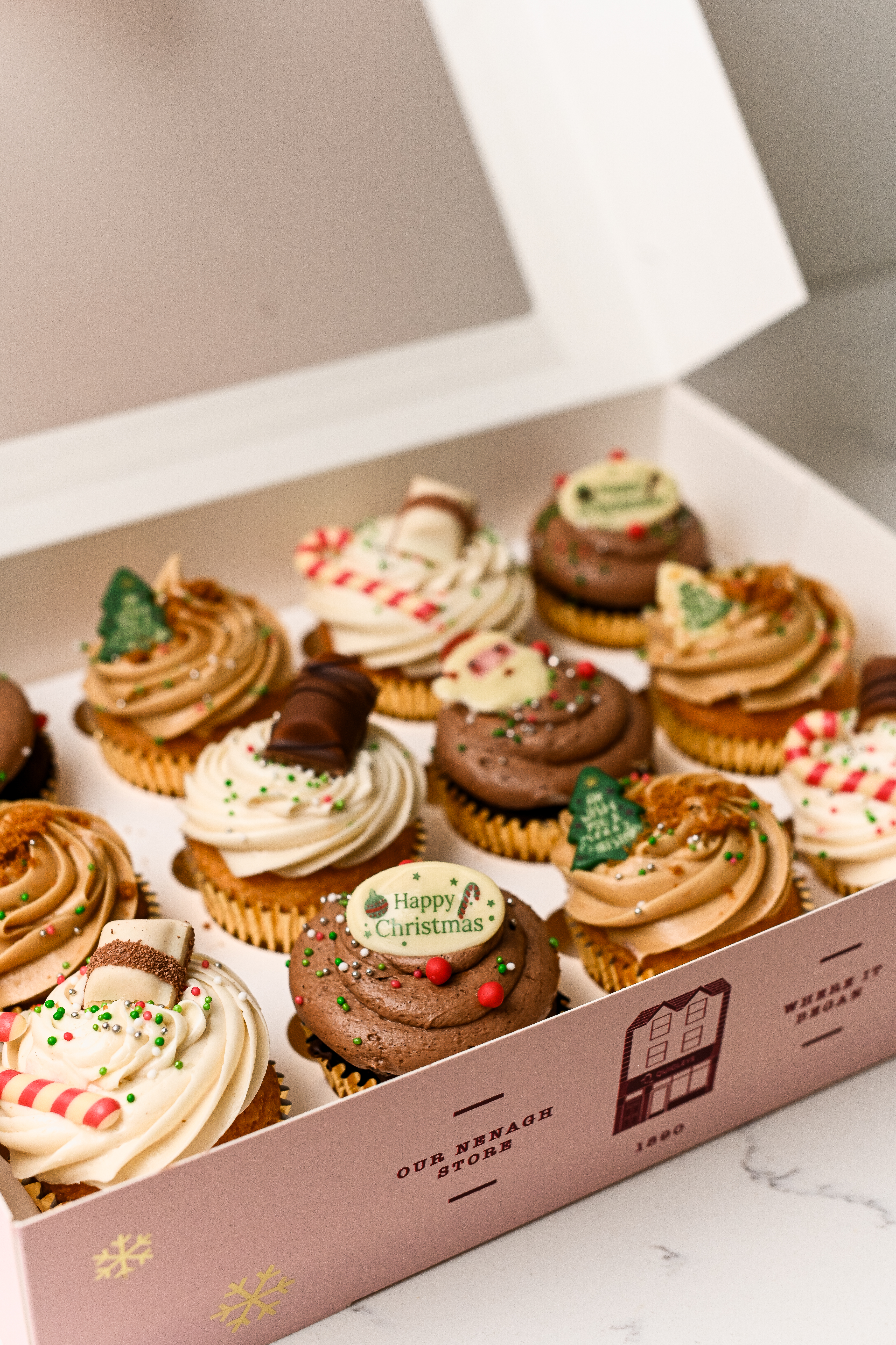 Kinder, Chocolate & Biscoff Festive Cupcakes - Image 3