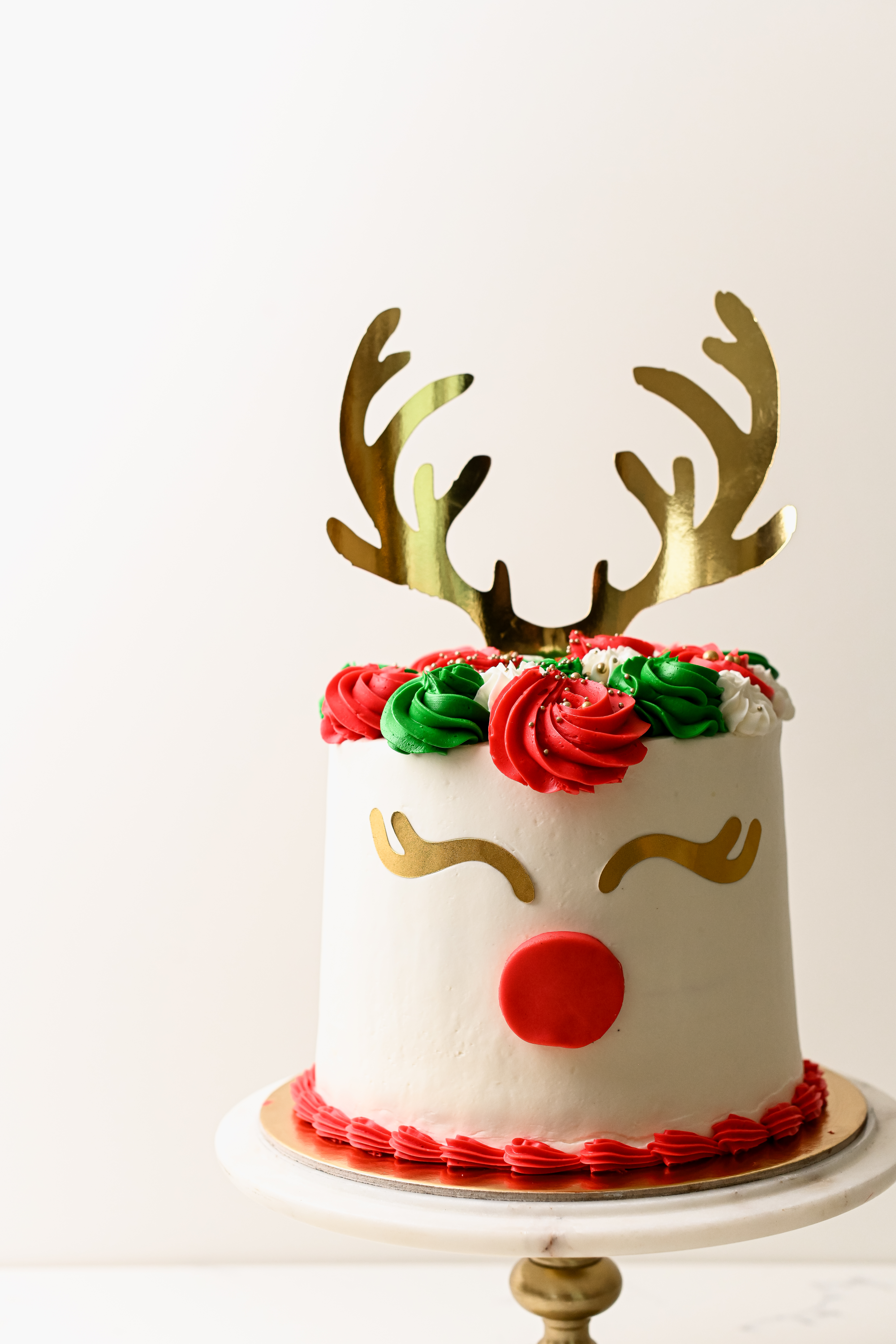 Christmas Rudolph Cake - Image 4